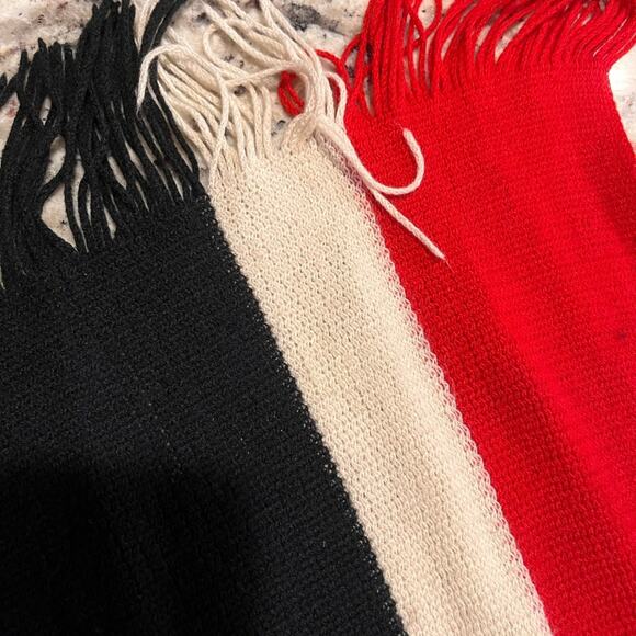 Lane Bryant Wrap Shawl One Size Fit All Colors Black Red White - Picture 3 of 5